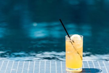 Le top 5 des cocktails vacances pour bronzer au bord de la piscine